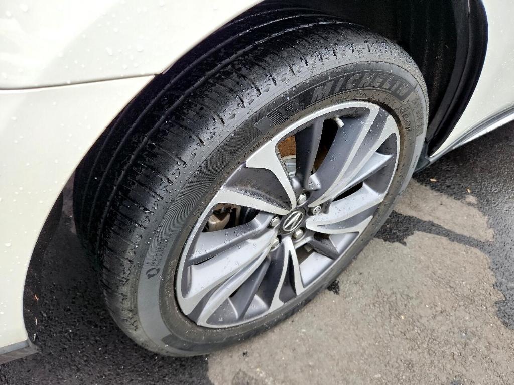 used 2019 Acura MDX car, priced at $27,988