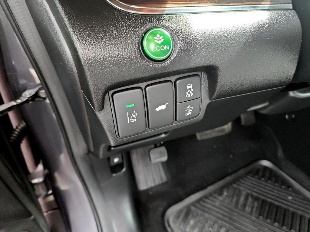 used 2016 Honda CR-V car, priced at $19,888