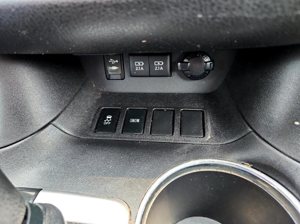 used 2017 Toyota Highlander car, priced at $19,488
