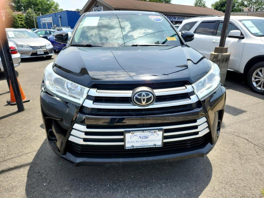 used 2017 Toyota Highlander car, priced at $19,488