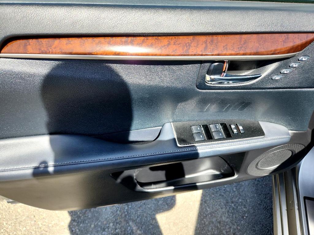 used 2017 Lexus ES 350 car, priced at $23,888