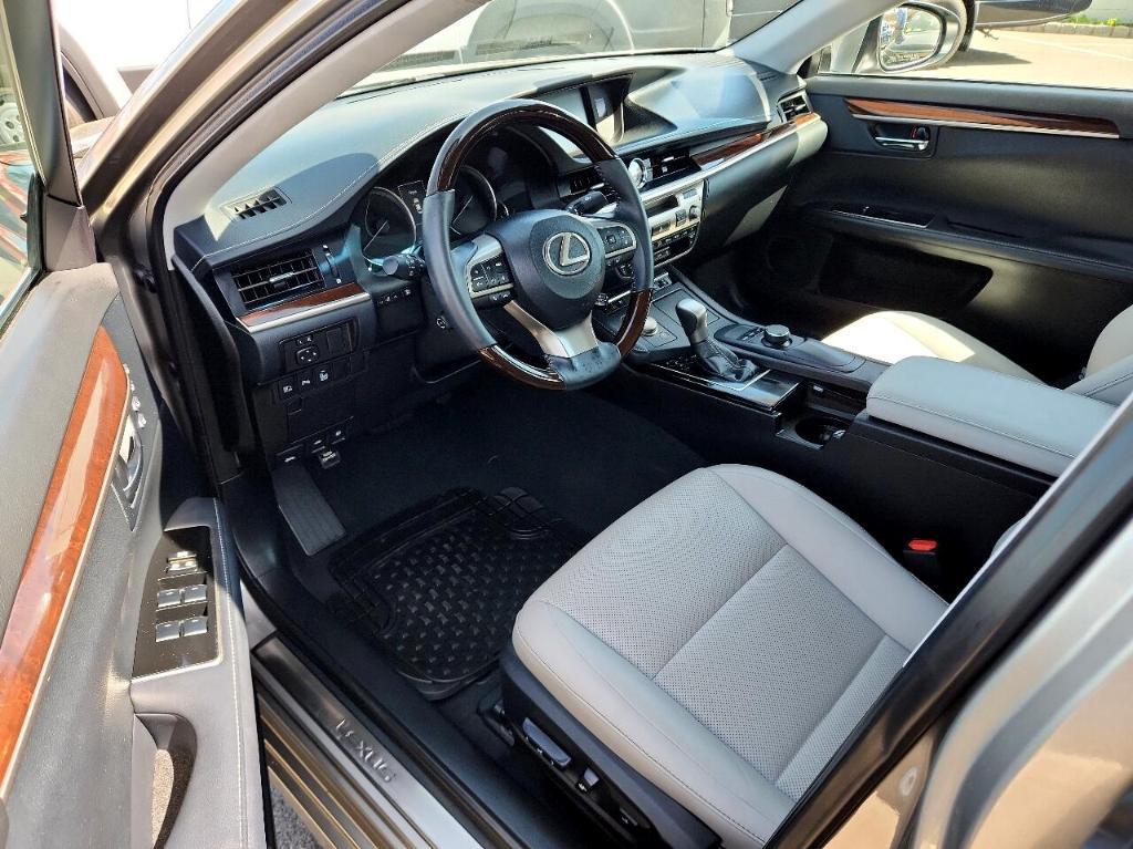 used 2017 Lexus ES 350 car, priced at $23,888