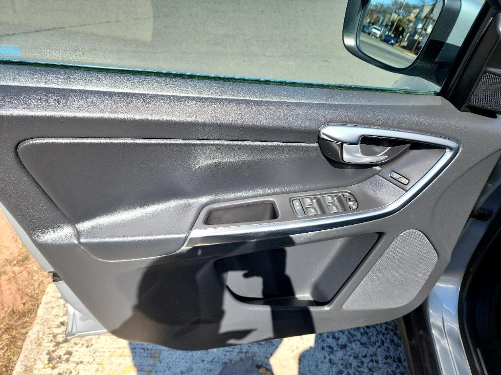 used 2013 Volvo XC60 car, priced at $10,798