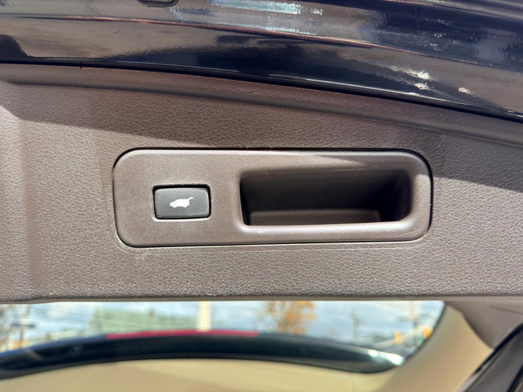 used 2018 Acura MDX car, priced at $20,488