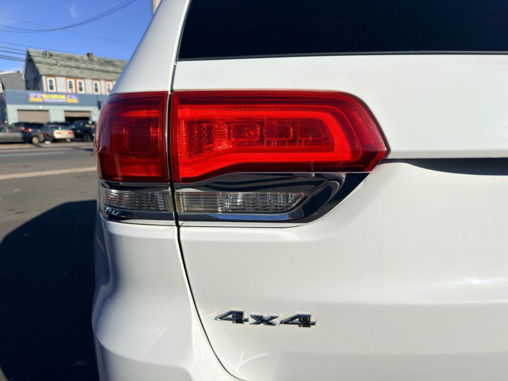 used 2015 Jeep Grand Cherokee car, priced at $14,488