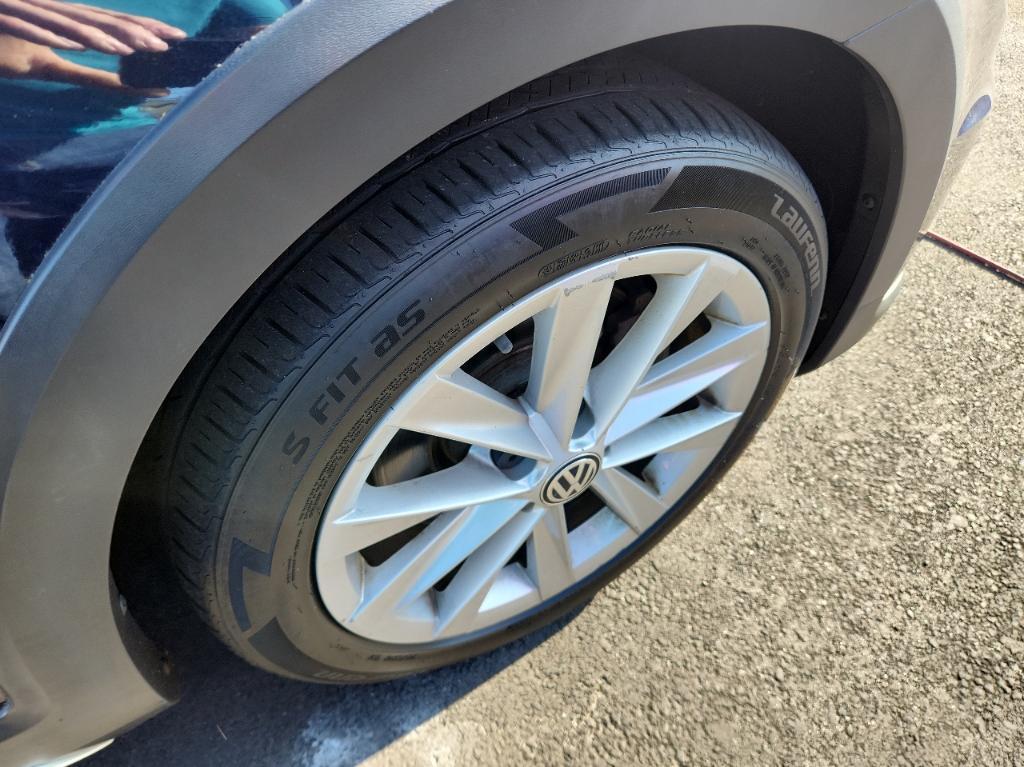 used 2017 Volkswagen Golf Alltrack car, priced at $13,288