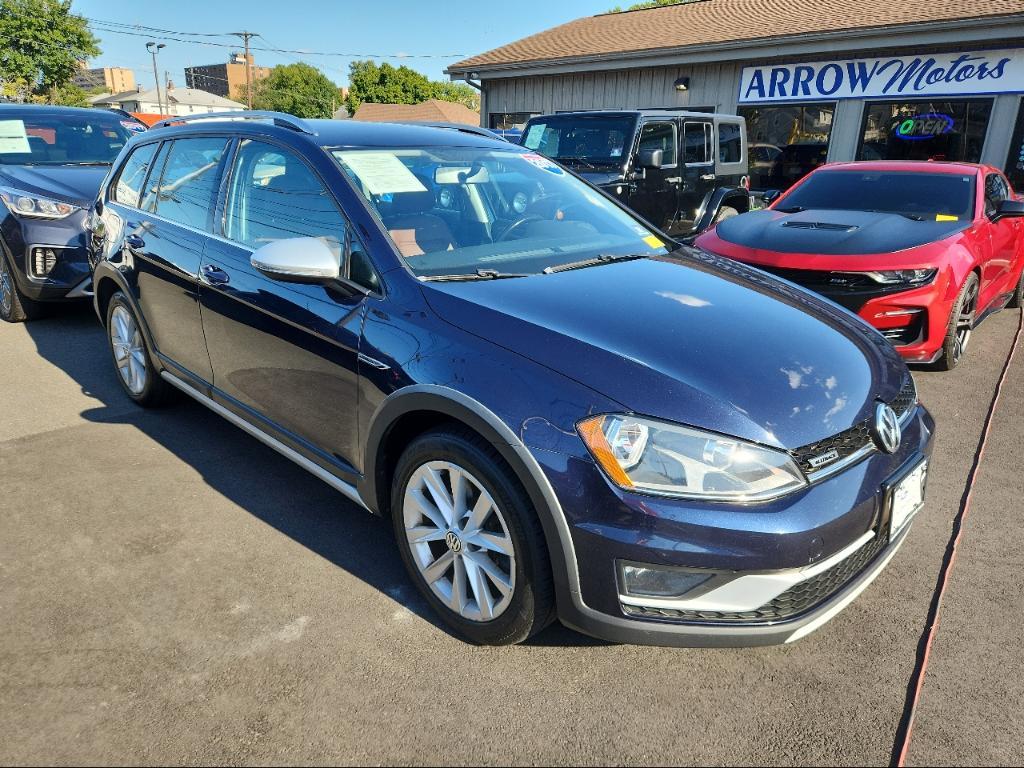 used 2017 Volkswagen Golf Alltrack car, priced at $13,488