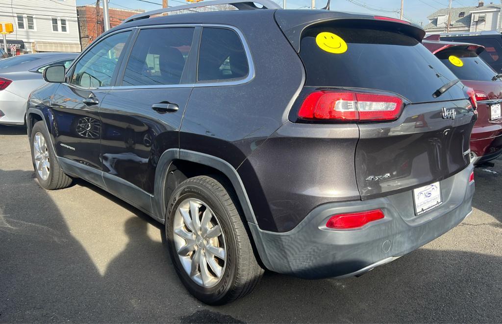 used 2017 Jeep Cherokee car, priced at $11,488