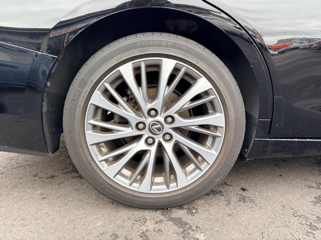 used 2019 Lexus ES 350 car, priced at $29,888