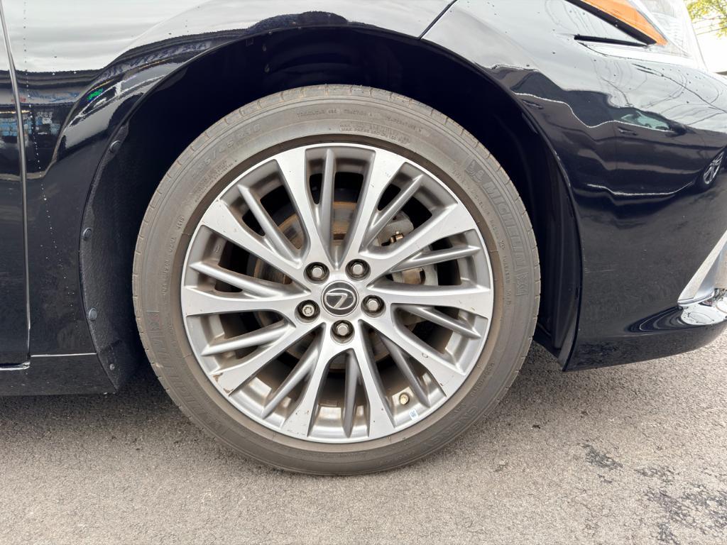 used 2019 Lexus ES 350 car, priced at $29,888