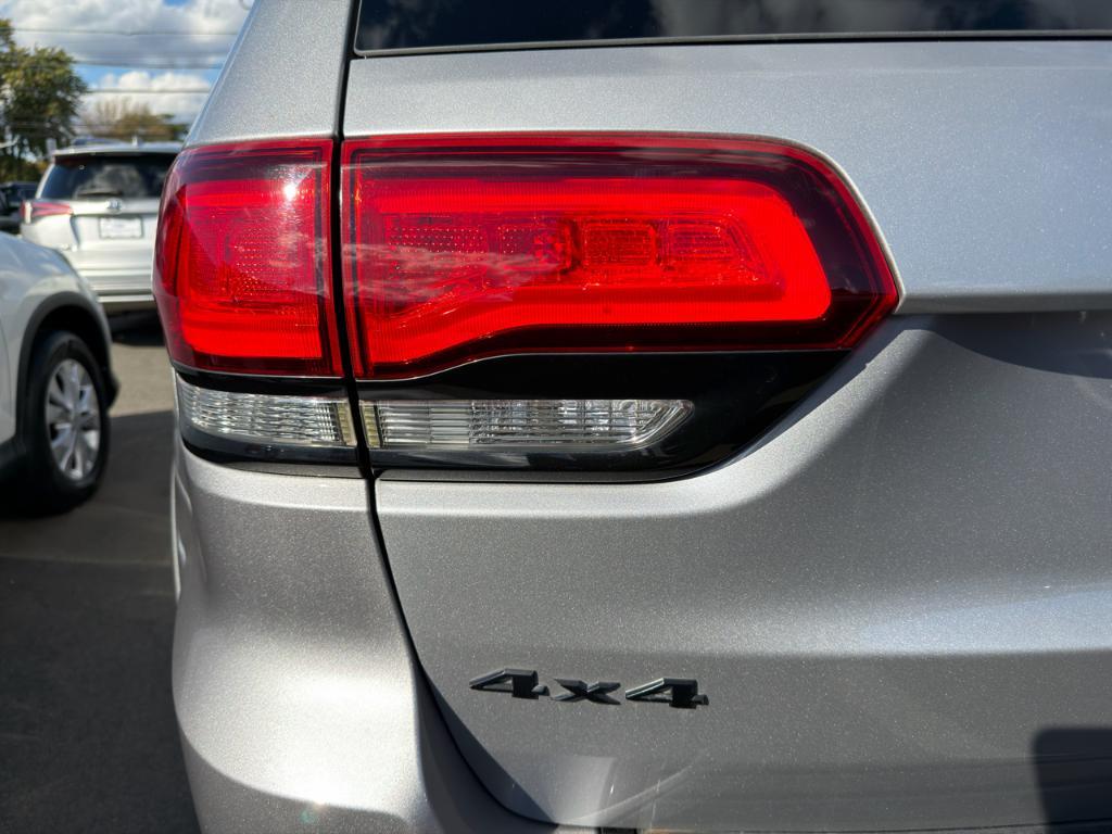 used 2018 Jeep Grand Cherokee car, priced at $18,488