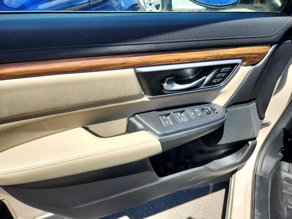 used 2017 Honda CR-V car, priced at $19,698