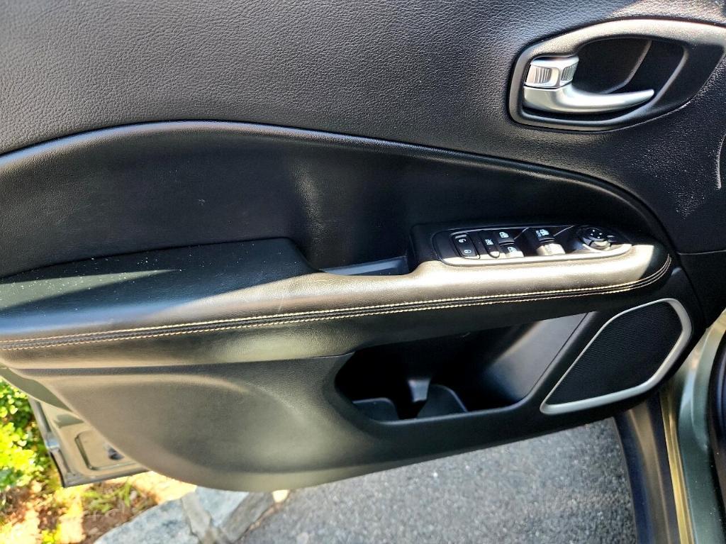 used 2019 Jeep Compass car, priced at $14,248