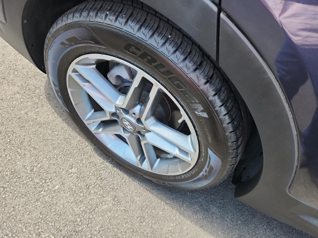 used 2017 Hyundai Santa Fe car, priced at $13,748