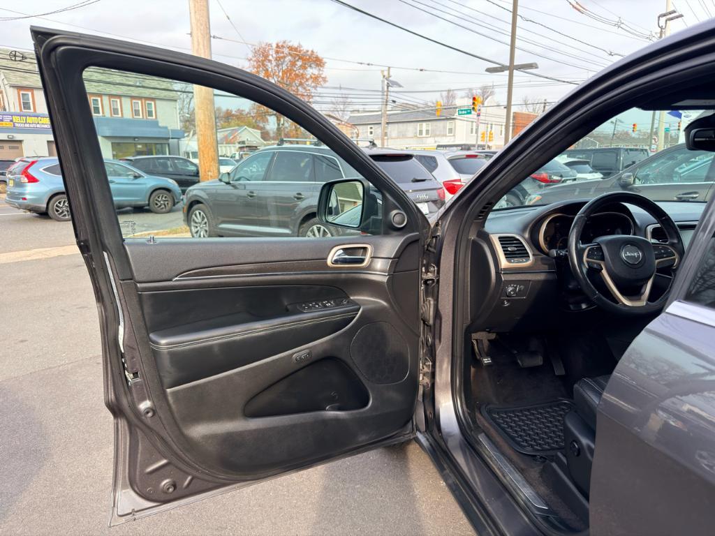 used 2017 Jeep Grand Cherokee car, priced at $14,988