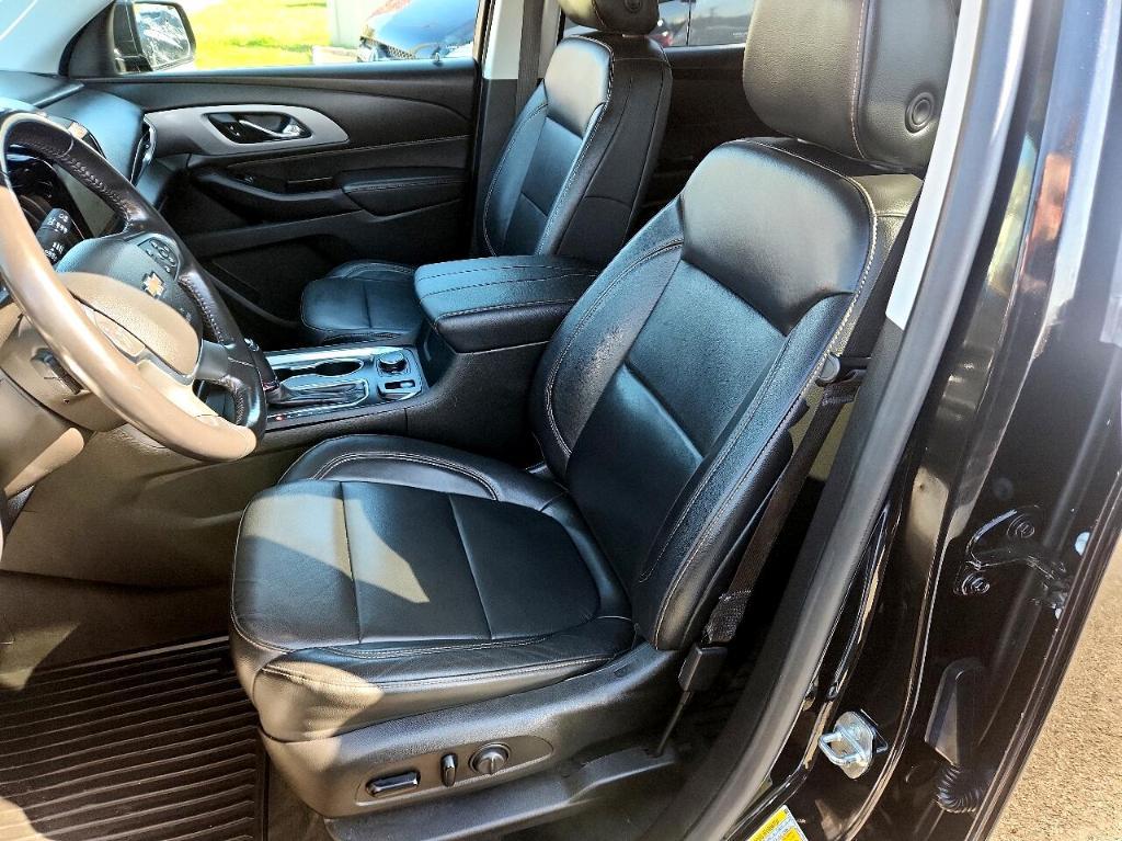 used 2019 Chevrolet Traverse car, priced at $22,988
