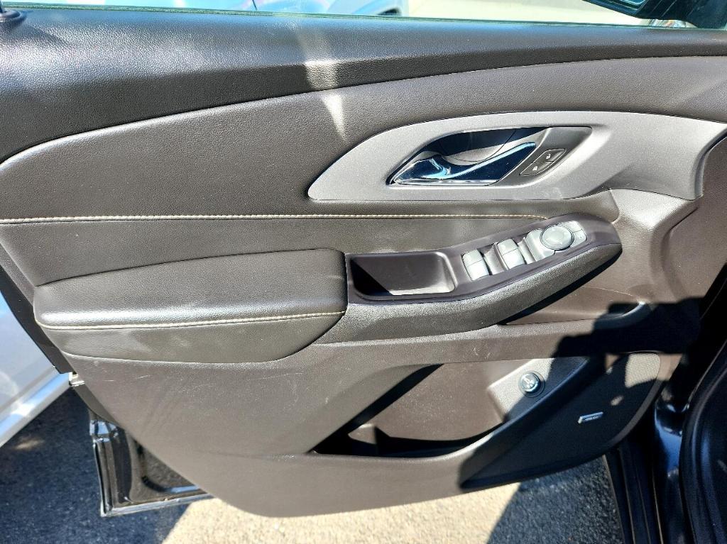 used 2019 Chevrolet Traverse car, priced at $22,988