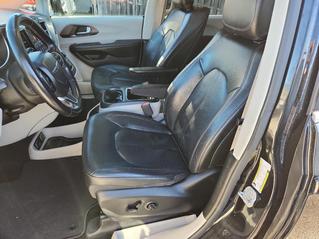 used 2018 Chrysler Pacifica car, priced at $16,988