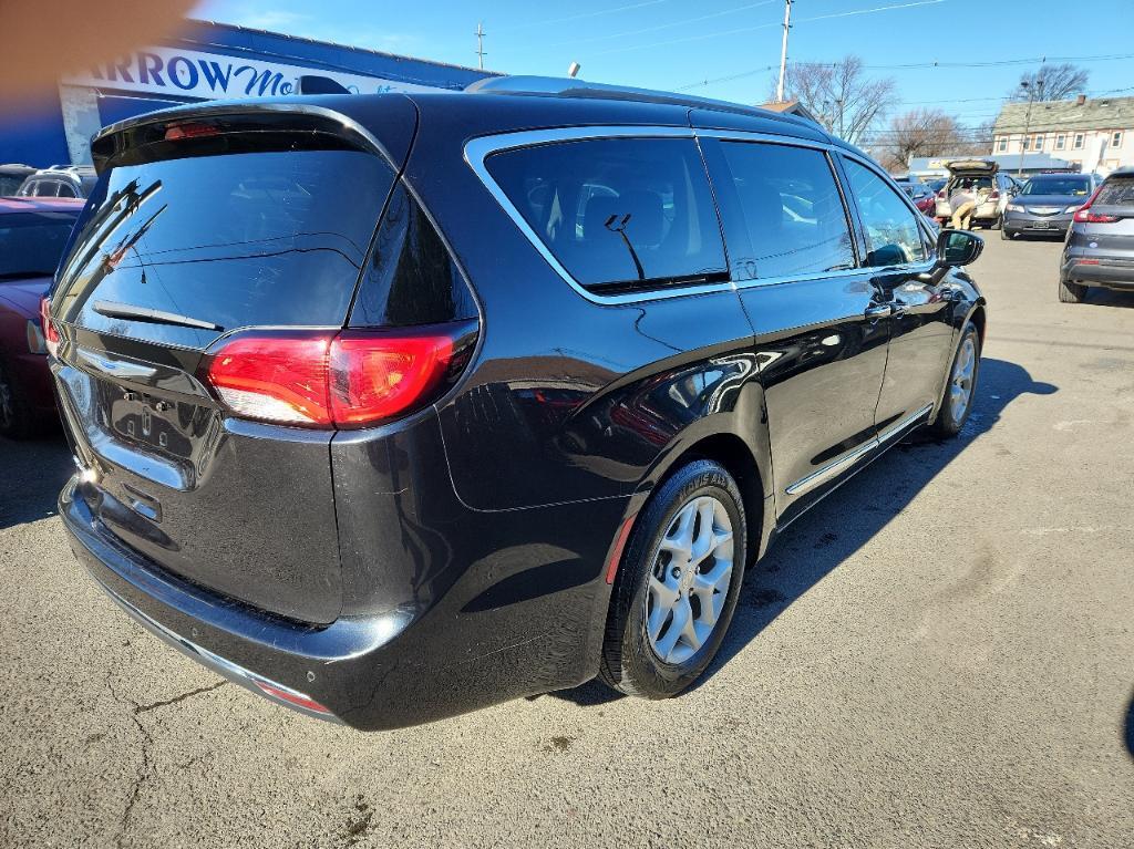 used 2018 Chrysler Pacifica car, priced at $16,988