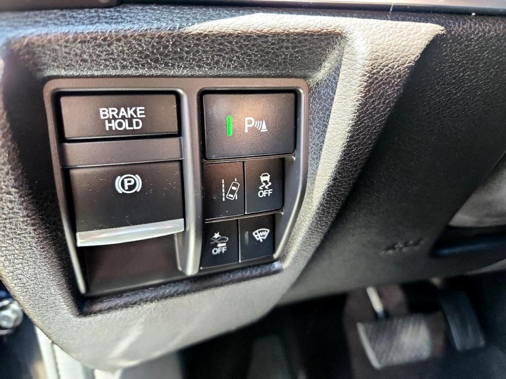 used 2019 Acura MDX car, priced at $27,288