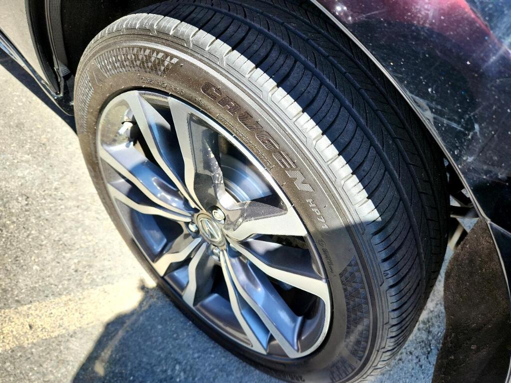 used 2019 Acura MDX car, priced at $27,288
