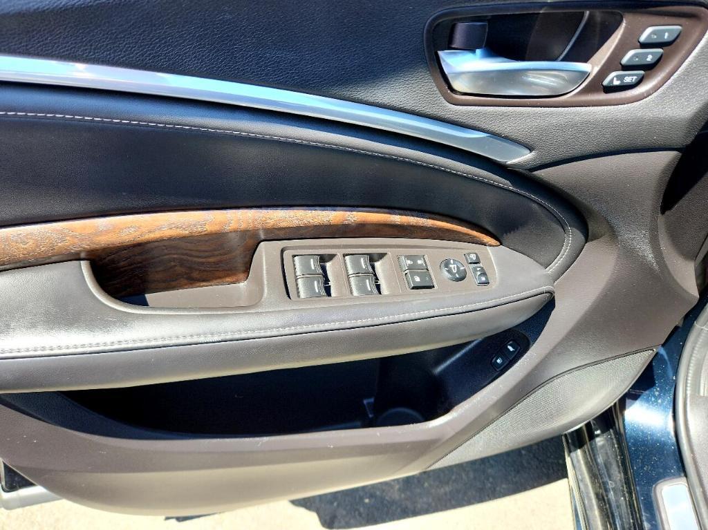 used 2019 Acura MDX car, priced at $27,288
