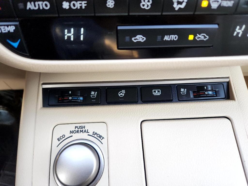 used 2015 Lexus ES 350 car, priced at $17,299
