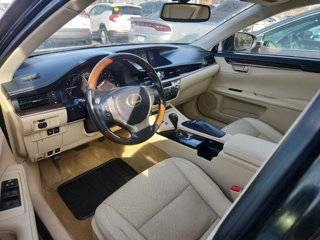 used 2015 Lexus ES 350 car, priced at $17,499