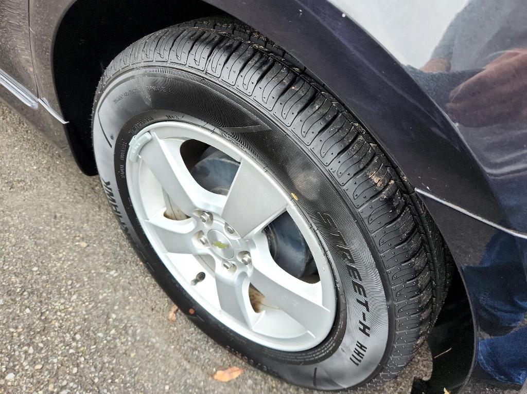 used 2014 Chevrolet Cruze car, priced at $8,988