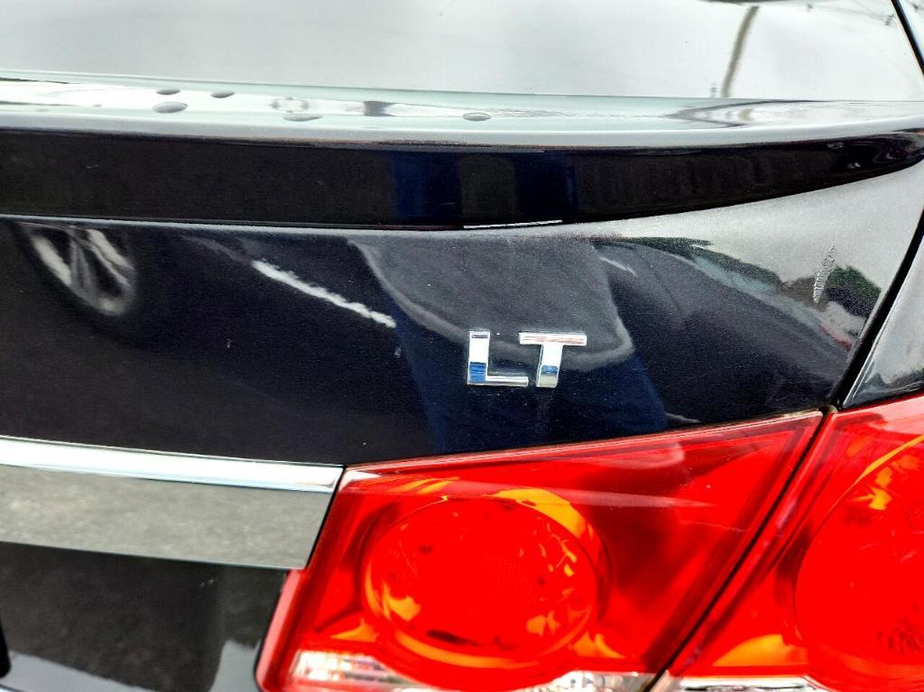 used 2014 Chevrolet Cruze car, priced at $8,988