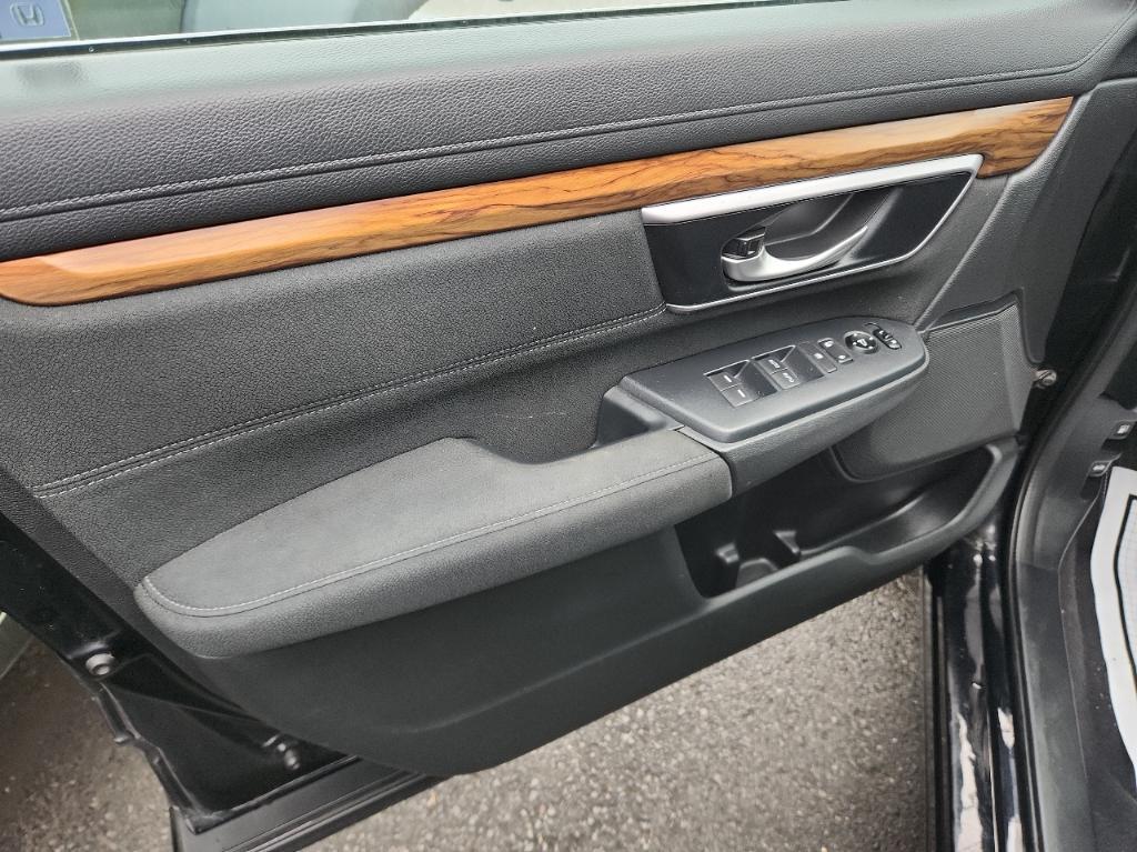 used 2017 Honda CR-V car, priced at $15,988