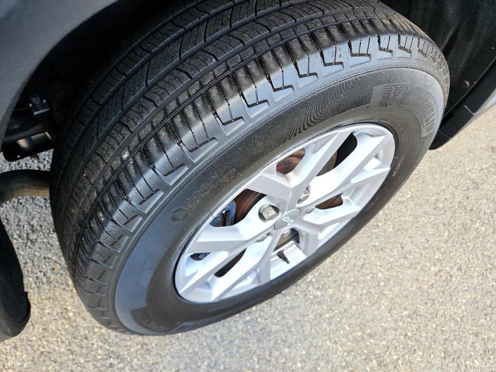 used 2021 Jeep Grand Cherokee L car, priced at $20,988