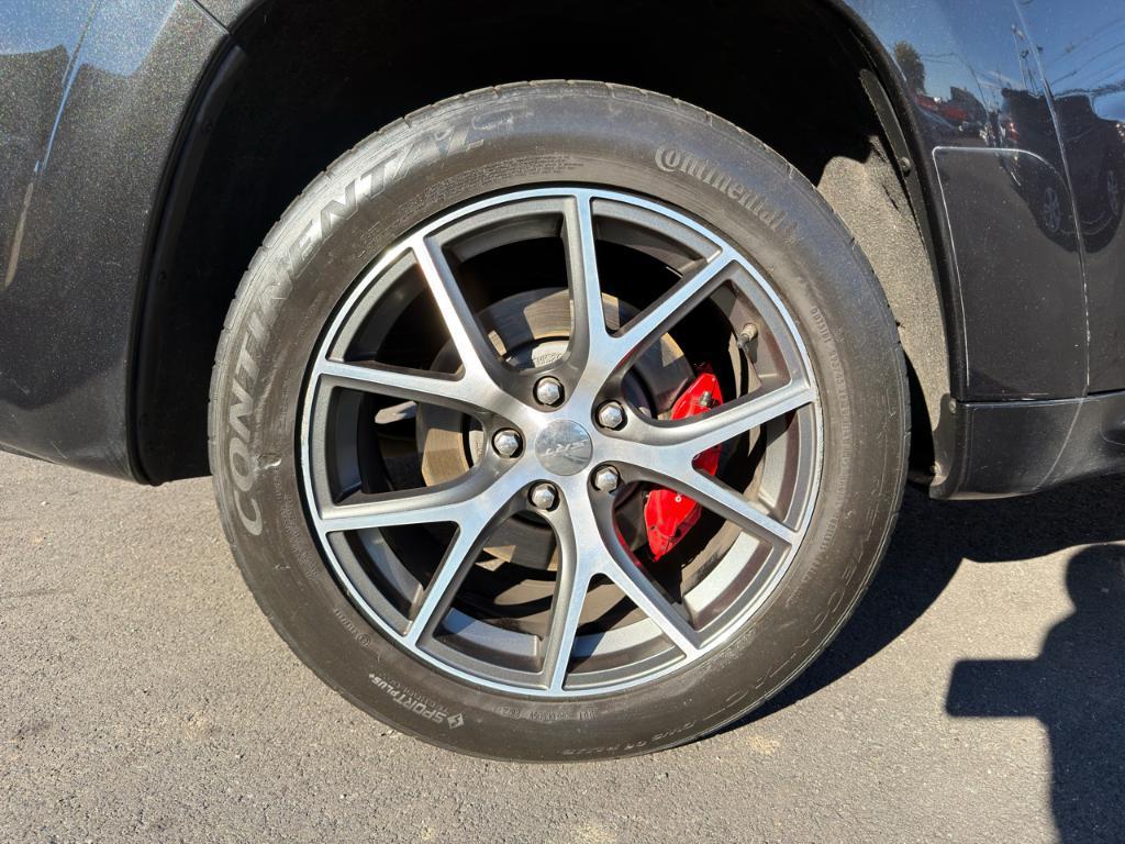 used 2016 Jeep Grand Cherokee car, priced at $30,888