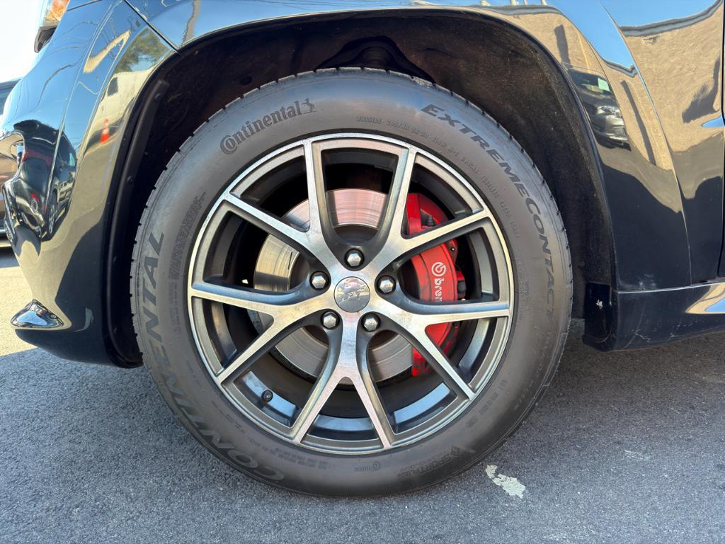 used 2016 Jeep Grand Cherokee car, priced at $30,888