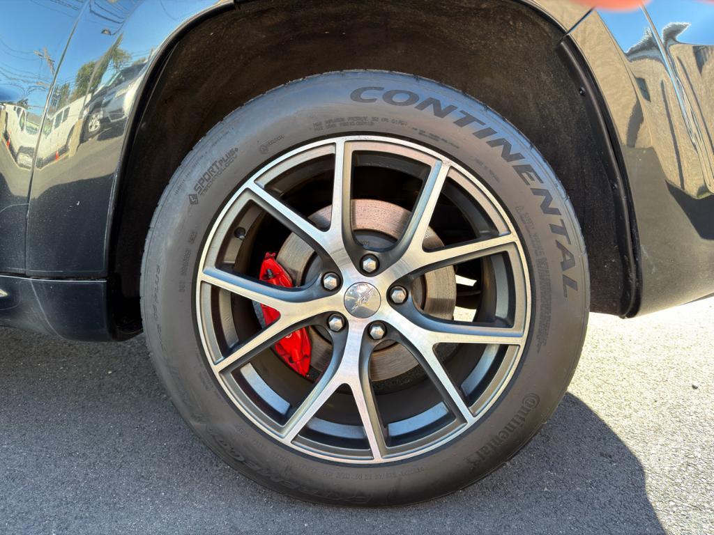 used 2016 Jeep Grand Cherokee car, priced at $30,888