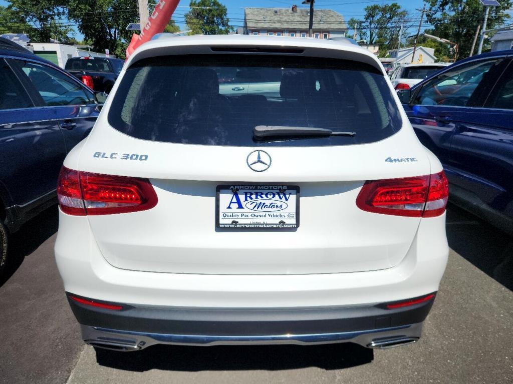 used 2019 Mercedes-Benz GLC 300 car, priced at $24,488