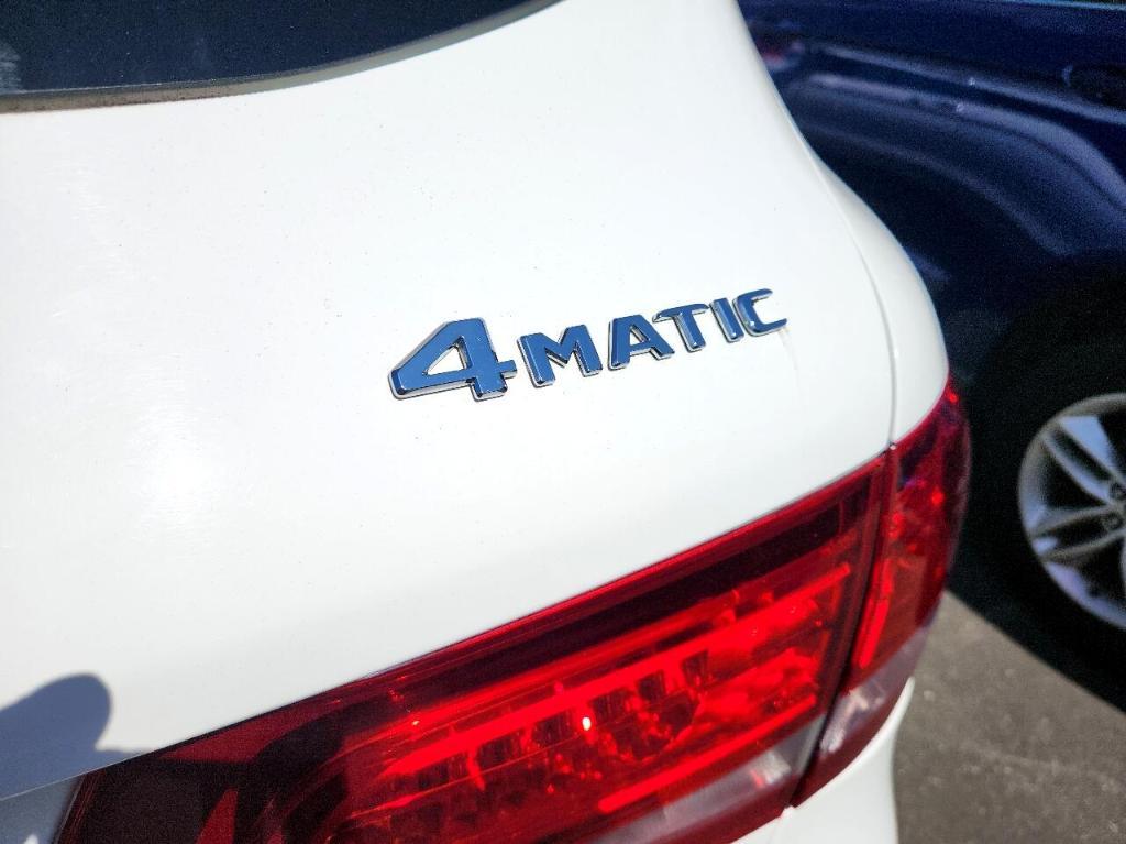 used 2019 Mercedes-Benz GLC 300 car, priced at $24,488