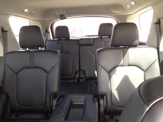 used 2025 Honda Pilot car, priced at $42,568