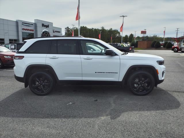used 2022 Jeep Grand Cherokee car, priced at $39,309