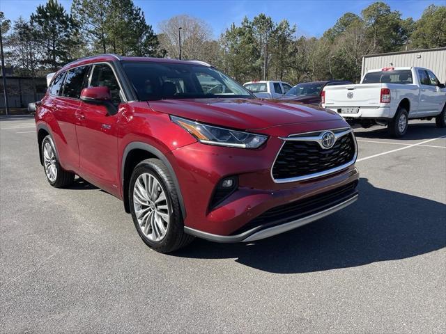 used 2021 Toyota Highlander Hybrid car, priced at $39,795