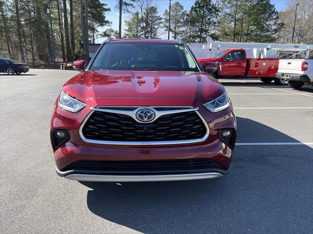 used 2021 Toyota Highlander Hybrid car, priced at $39,795