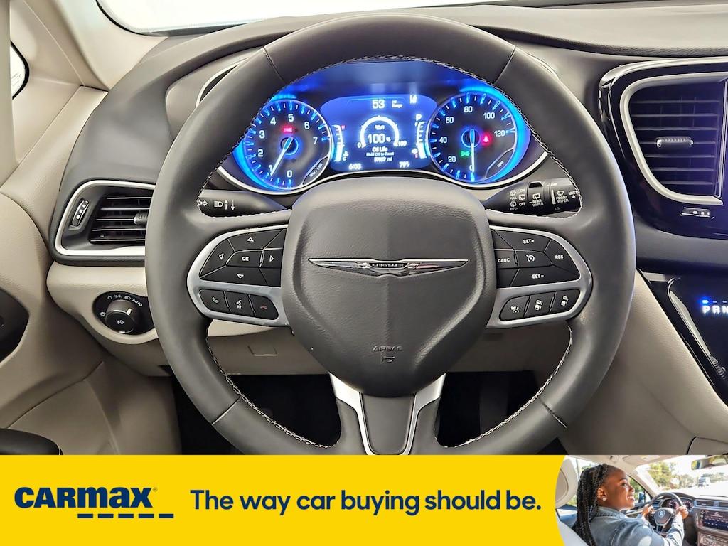 used 2023 Chrysler Pacifica car, priced at $24,998