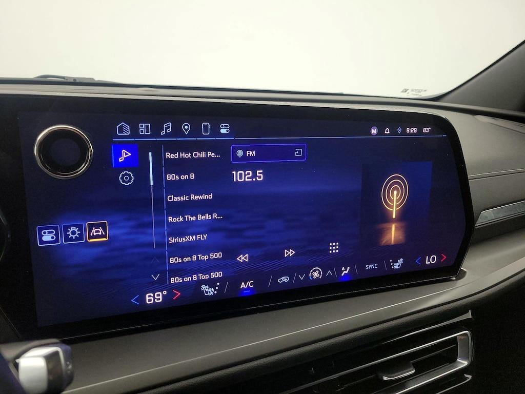 used 2024 Chevrolet Traverse car, priced at $38,998