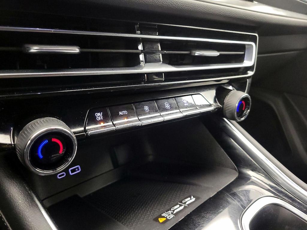 used 2024 Chevrolet Traverse car, priced at $38,998