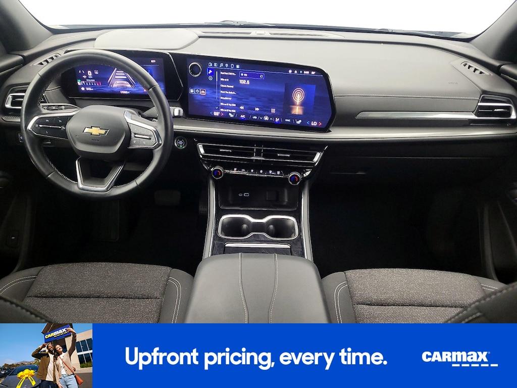 used 2024 Chevrolet Traverse car, priced at $38,998