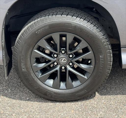 used 2022 Lexus GX 460 car, priced at $52,599