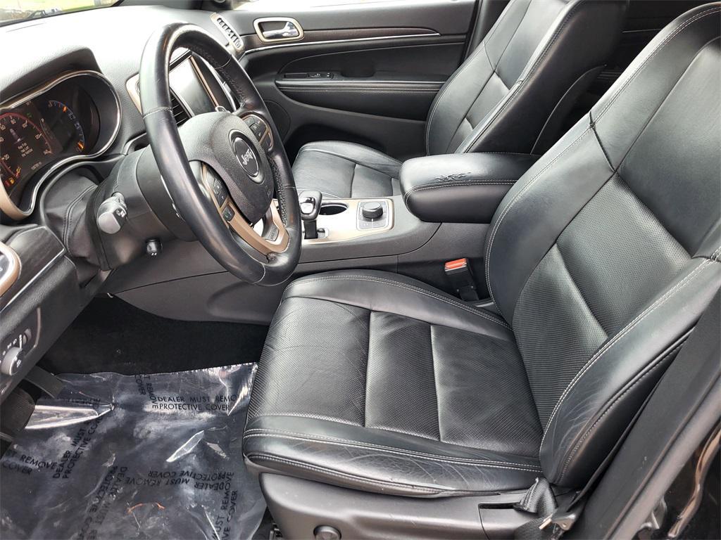 used 2015 Jeep Grand Cherokee car, priced at $13,998