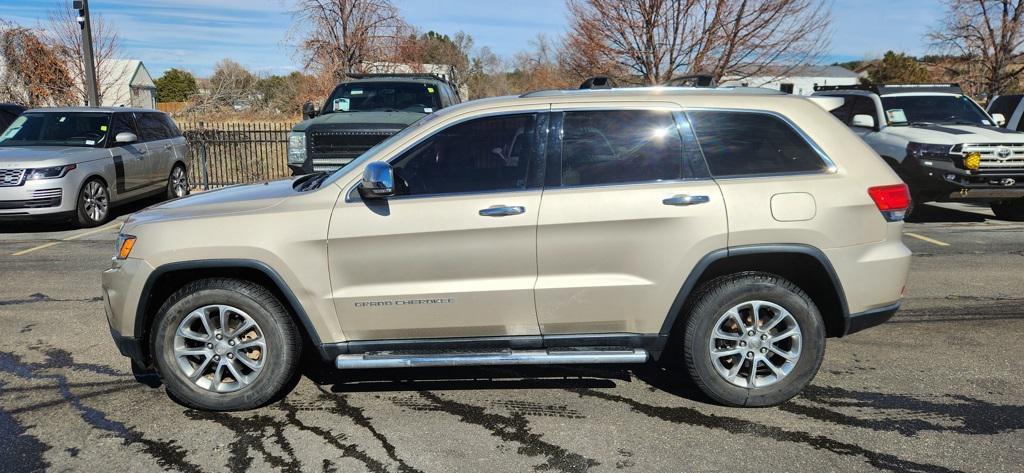 used 2015 Jeep Grand Cherokee car, priced at $13,999