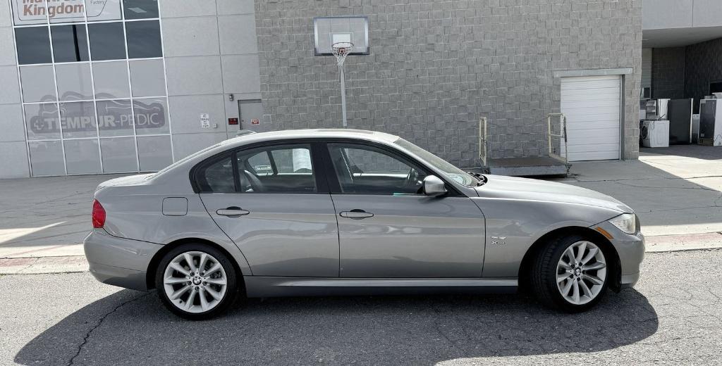 used 2011 BMW 328 car, priced at $9,998
