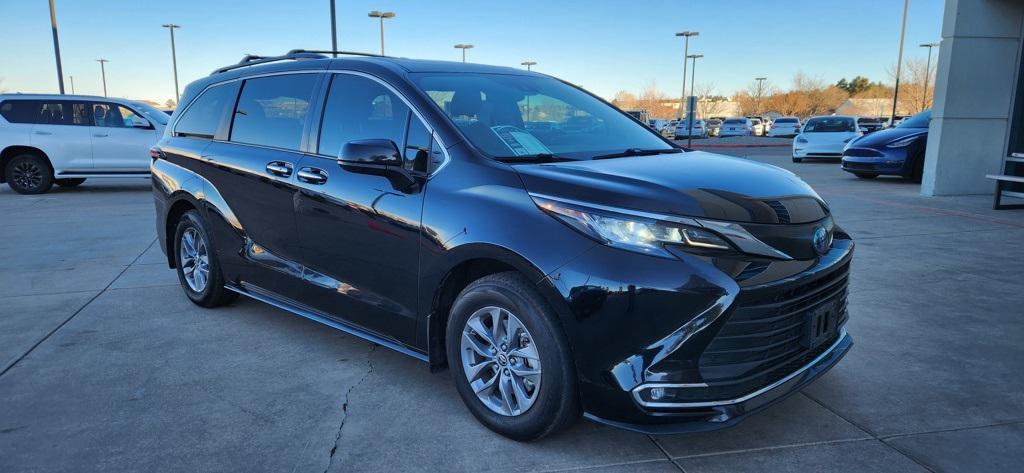 used 2022 Toyota Sienna car, priced at $40,998